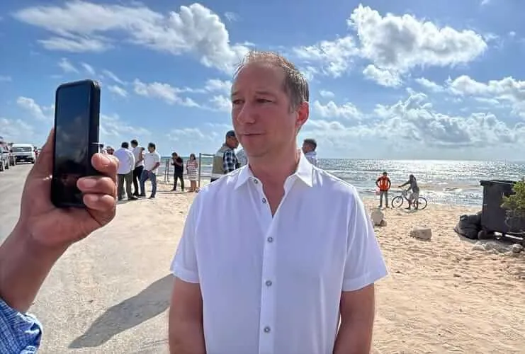 Mexico's Tourism Sector Struggles Without Federal Funding