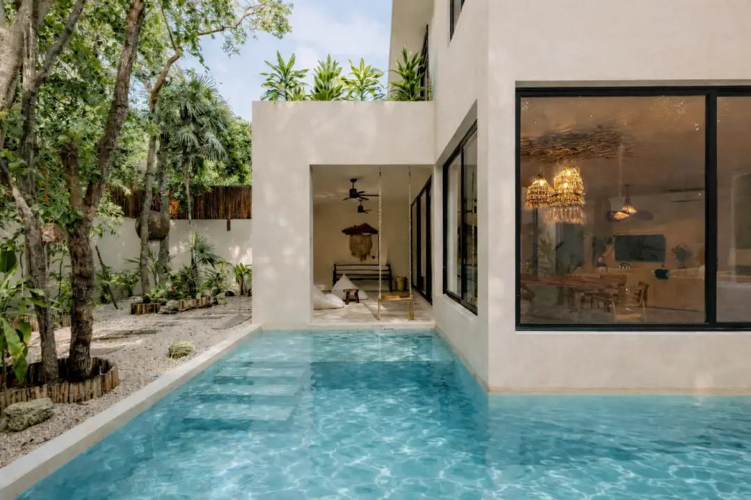 Hotels and vacation rentals clash over fair rules as Tulum tourism slows Hotels and vacation rentals clash over fair rules as Tulum tourism slows