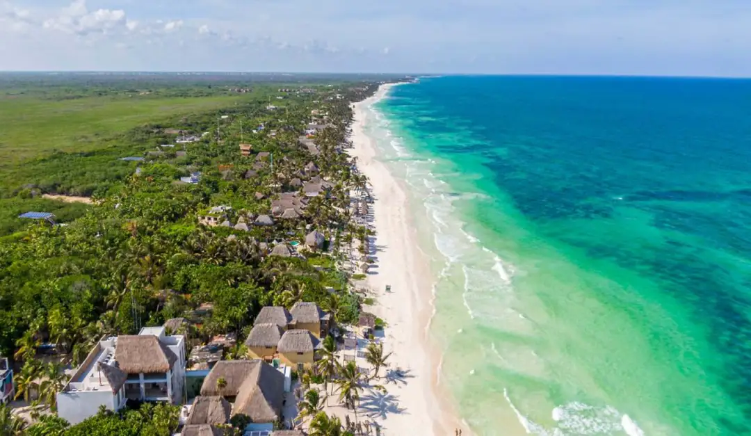 Two Access Points, Fifteen Hotels, and the Real Story on Tulum's Free Beaches Two Access Points, Fifteen Hotels, and the Real Story on Tulum's Free Beaches