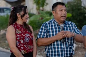 Marciano Dzul and Tulum businessmen deliver paving works in Akumal