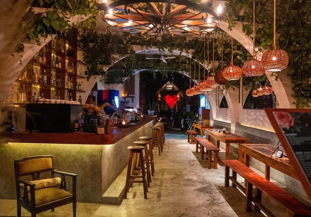 The best things to do in Tulum, from exploring ancient ruins and cenotes to indulging in wellness retreats, vibrant nightlife, and local cuisine. Uncover hidden gems and experience Tulum’s magic.