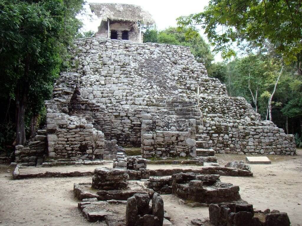 The best things to do in Tulum, from exploring ancient ruins and cenotes to indulging in wellness retreats, vibrant nightlife, and local cuisine. Uncover hidden gems and experience Tulum’s magic.