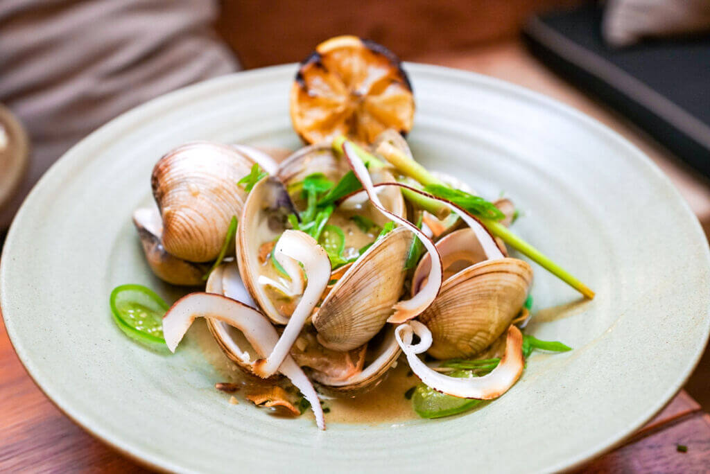 Discover Tulum’s vibrant Mexican cuisine, blending Mayan traditions, farm-to-table dishes, seafood, and plant-based options, making it a top culinary destination.